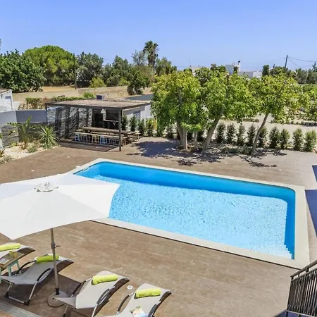 Seaside Haven: One-bedroom With Pool And Garden * Quelfes