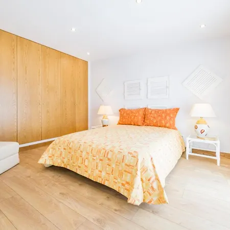 Welcoming With Sea View - 70 M² - *