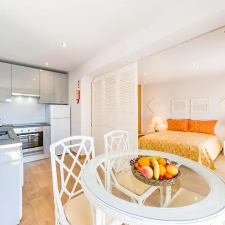 Welcoming With Sea View - 70 M² - *