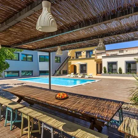 Welcoming With Sea View - 70 M² - شقة